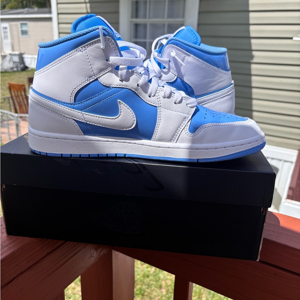 Air Jordan 1 Mid SE white/light blue Men’s 10